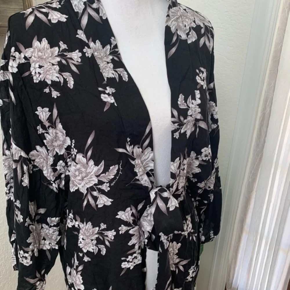 Spiritual gangster‎ floral tie kimono cover up OS